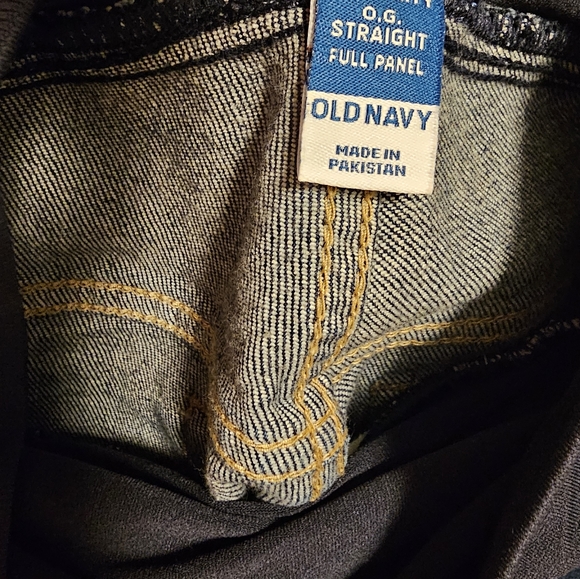 Sold. Old Navy Maternity Jeans. Size 4. - Picture 8 of 8
